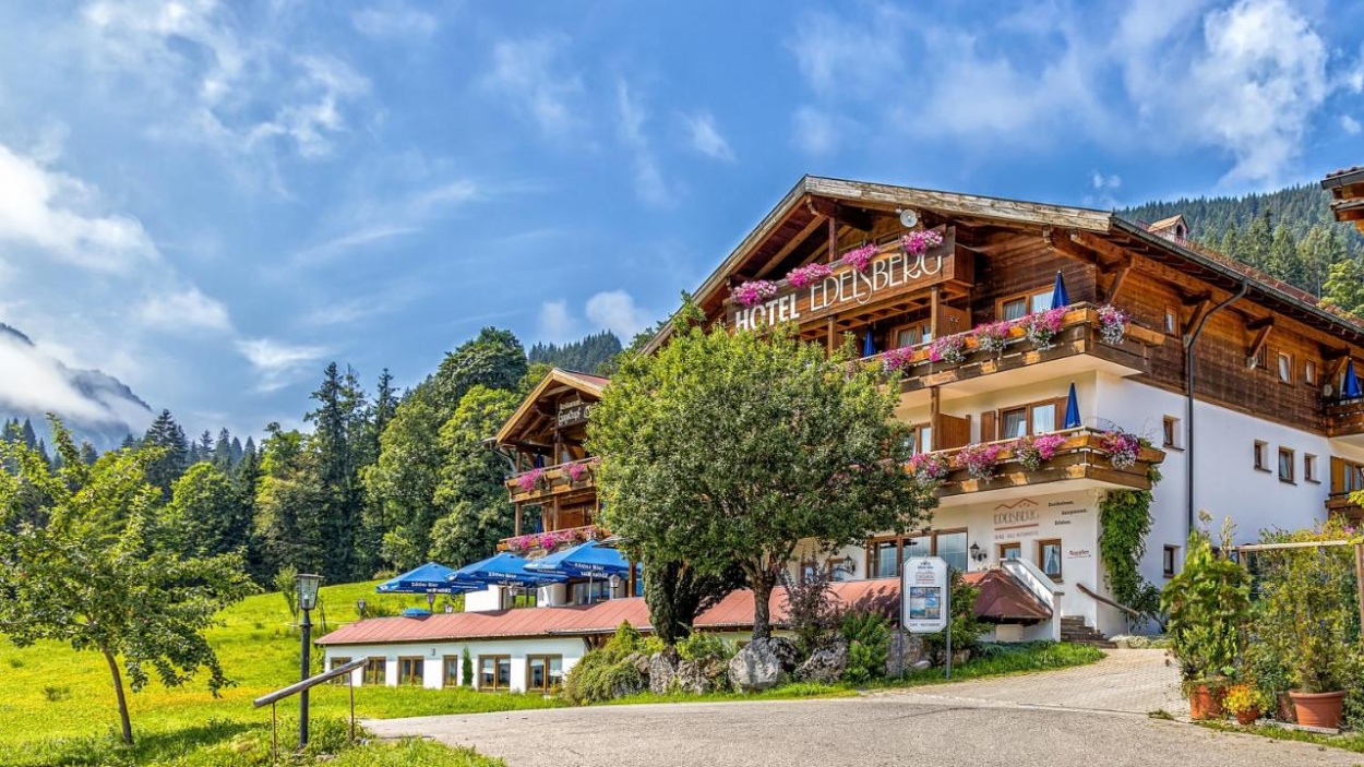  Familien Urlaub - familienfreundliche Angebote im Berg- und Aktivhotel Edelsberg in Bad Hindelang-Unterjoch in der Region AllgÃ¤u 